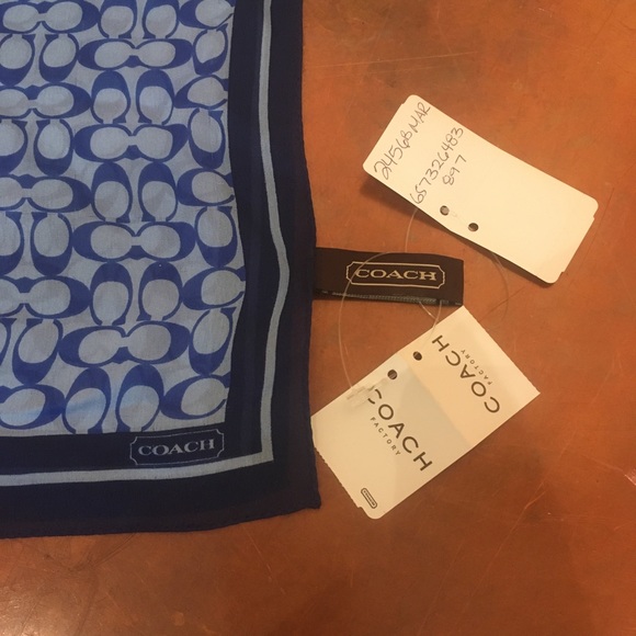 🌲COACH SILK CHIFFON SCARF WITH TAGS🌲 - Picture 3 of 6